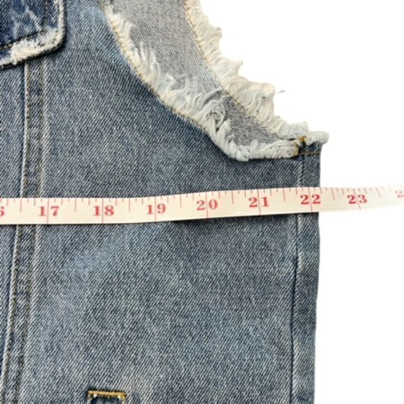 Love Tree Sleeveless Denim Jacket Vest‎ Size Large Distressed Raw Hem BOHO - Picture 3 of 9